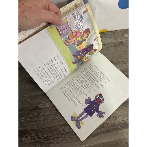 1984 Golden Book “I Think That It Is Wonderful” Sesame Street - Picture 8 of 10